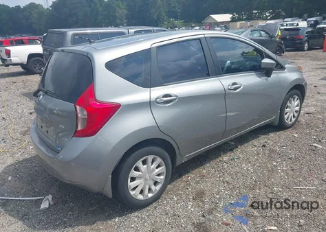 2015 Nissan Versa Note Sv z USA, uszkodzony, nr VIN 3N1CE2CP2FL427827